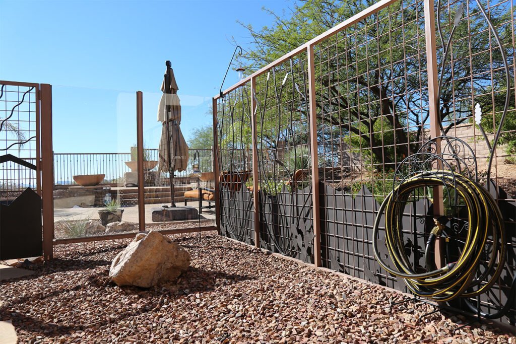 fencing 0004 Stroop Glass fence otherside